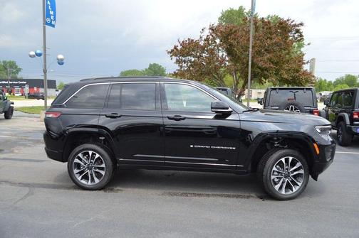 2025 Jeep Grand Cherokee Overland