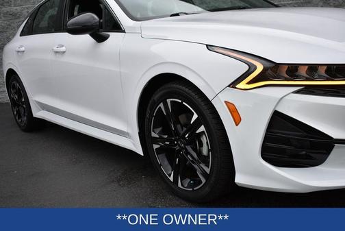 Glacial White Pearl 2021 Kia K5 GT-Line