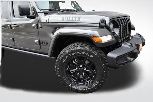 2022 Jeep Gladiator Sport