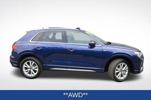 2024 Audi Q3 45 S line Premium
