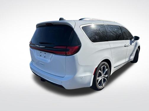 2024 Chrysler Pacifica Pinnacle
