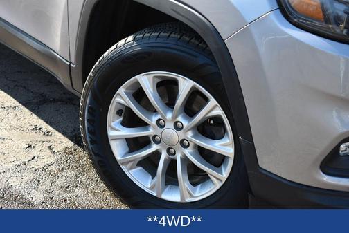 2019 Jeep Cherokee Latitude