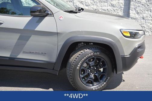 2022 Jeep Cherokee Trailhawk