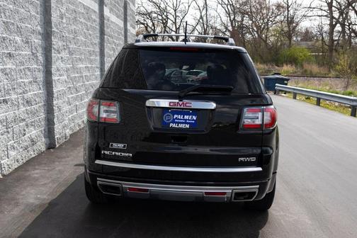 2016 GMC Acadia Denali
