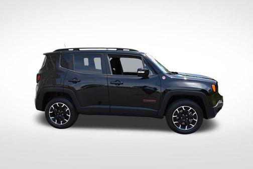 Black Clearcoat 2023 Jeep Renegade Trailhawk