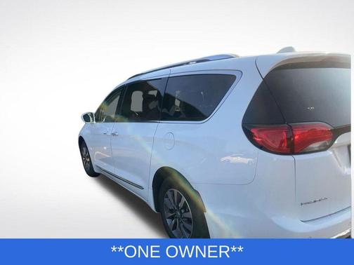 2020 Chrysler Pacifica Touring-L Plus
