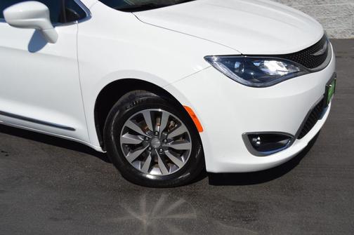 2020 Chrysler Pacifica Touring-L Plus