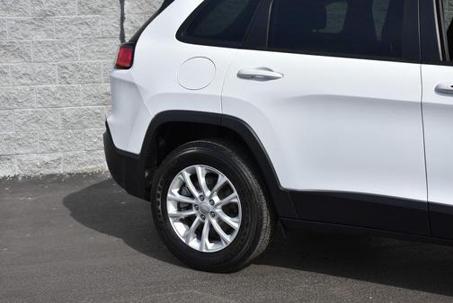 2022 Jeep Cherokee Latitude Lux