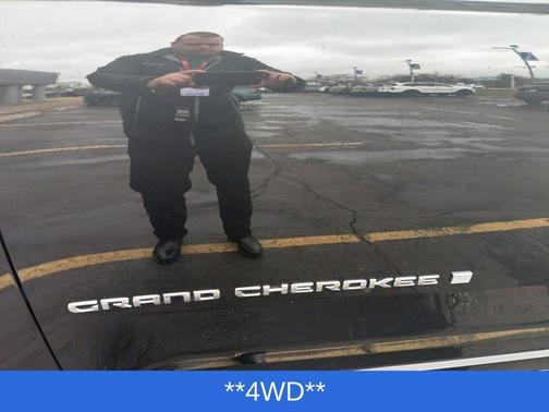 2022 Jeep Grand Cherokee Overland