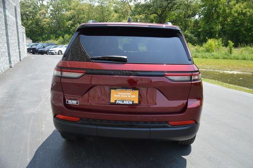 2024 Jeep Grand Cherokee Laredo