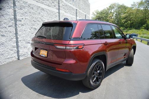 2024 Jeep Grand Cherokee Laredo