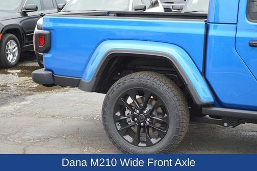2025 Jeep Gladiator Sport