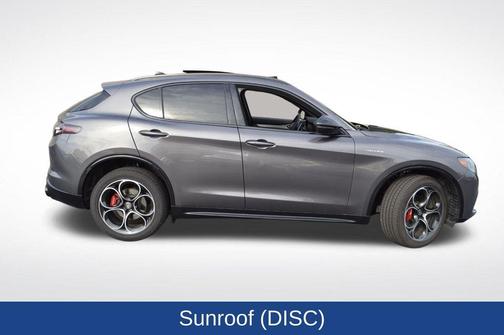 2025 Alfa Romeo Stelvio 