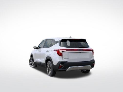 2025 Kia Seltos LX