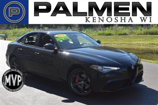 Photo 1 of 29 of 2021 Alfa Romeo Giulia Ti