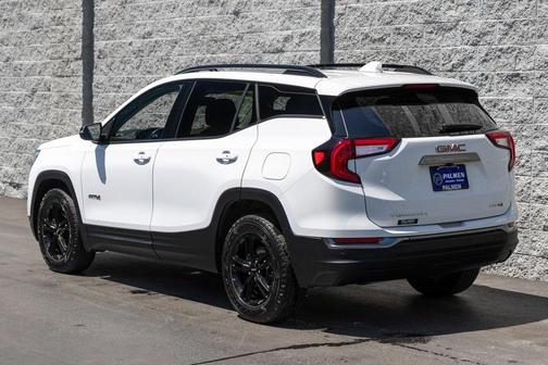 2023 GMC Terrain AT4