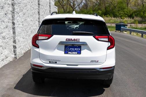 2023 GMC Terrain AT4