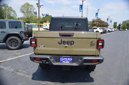 2025 Jeep Gladiator Sport