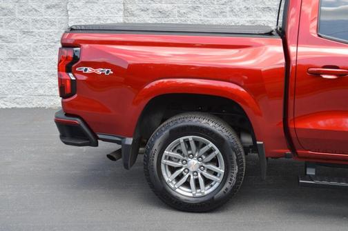 2024 Chevrolet Colorado LT