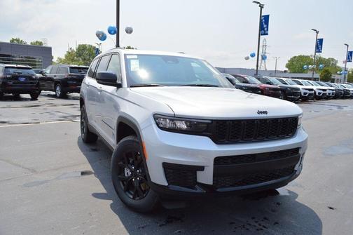2025 Jeep Grand Cherokee L Laredo