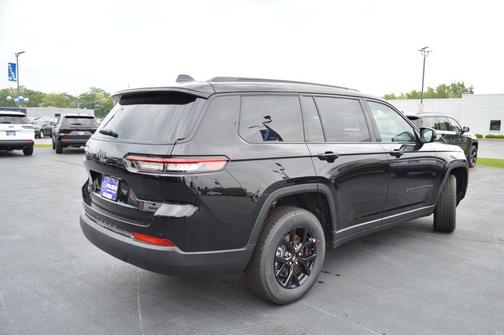 2025 Jeep Grand Cherokee L Laredo