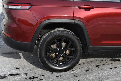 2024 Jeep Grand Cherokee Laredo