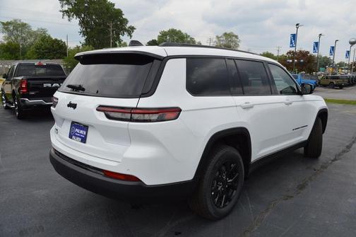 2025 Jeep Grand Cherokee L Laredo