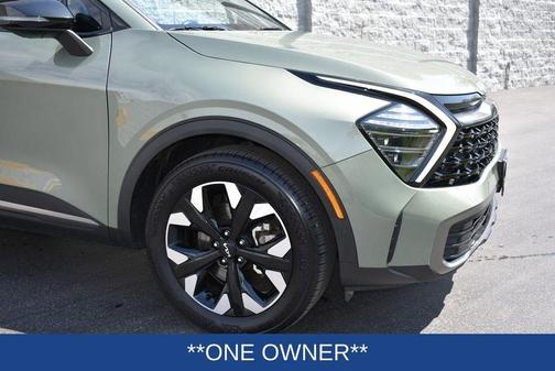 Jungle Green 2024 Kia Sportage X-Line