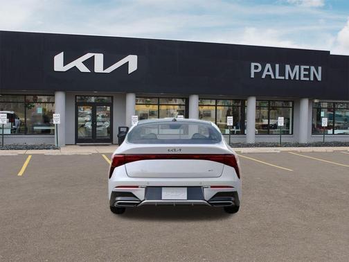 2025 Kia K5 GT-Line