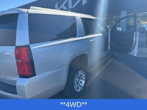 2016 Chevrolet Suburban LS