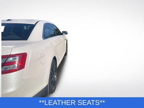 2018 Ford Taurus SEL