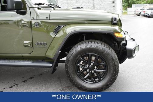 Sarge Green Clearcoat 2022 Jeep Gladiator Sport