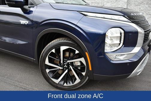 2024 Mitsubishi Outlander PHEV SE