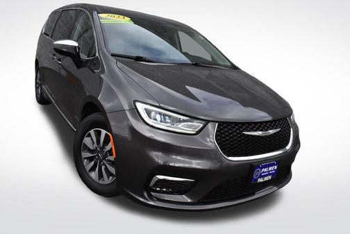 Granite Crystal Clearcoat Metallic 2023 Chrysler Pacifica Hybrid Limited