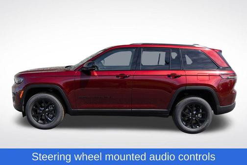 2025 Jeep Grand Cherokee Laredo