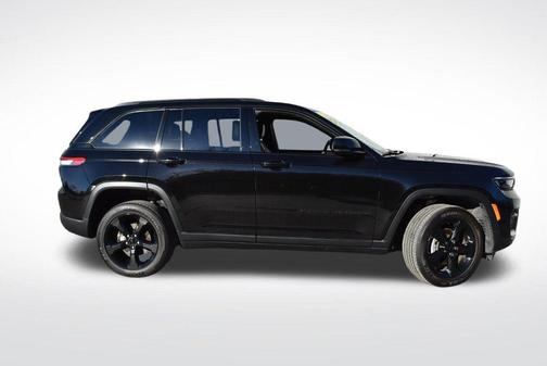 2024 Jeep Grand Cherokee Laredo