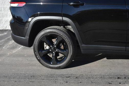 2024 Jeep Grand Cherokee Laredo