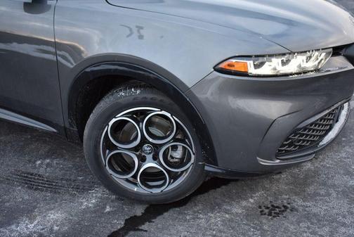 2025 Alfa Romeo Tonale 