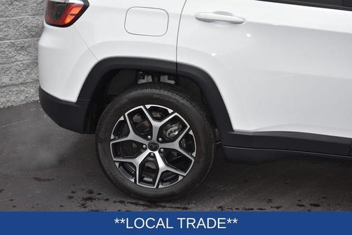 Bright White Clearcoat 2025 Jeep Compass Limited