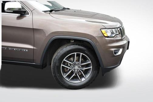 Walnut Brown 2017 Jeep Grand Cherokee Limited