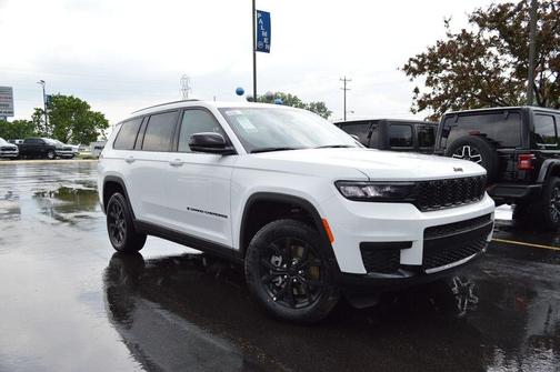 2025 Jeep Grand Cherokee L Laredo