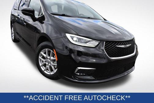 2024 Chrysler Pacifica Touring-L