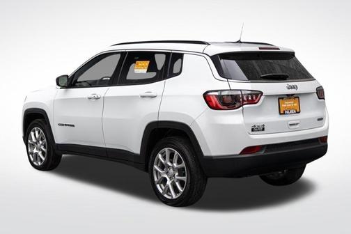 2024 Jeep Compass Latitude Lux