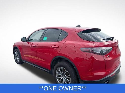Rosso 2024 Alfa Romeo Stelvio