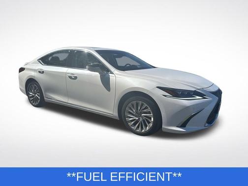 2020 Lexus ES 300h Luxury