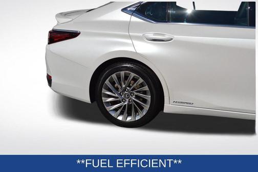 2020 Lexus ES 300h Luxury