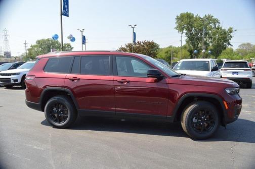 2025 Jeep Grand Cherokee L Laredo