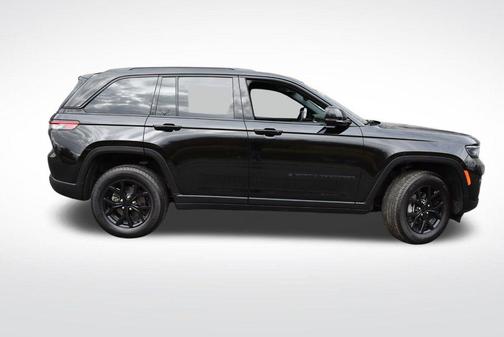 2024 Jeep Grand Cherokee Laredo