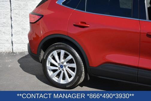 2022 Ford Escape Titanium Hybrid