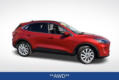 2022 Ford Escape Titanium Hybrid